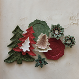 Holly Leaves & Berries Decor